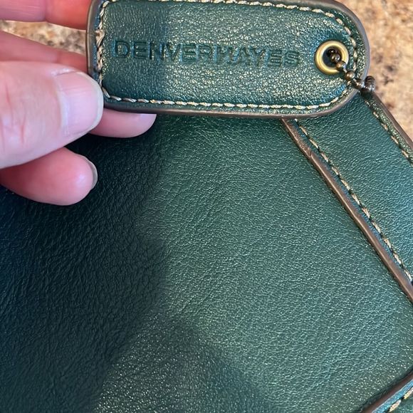 Denver Hayes Green Purse New but no tags - Picture 10 of 11